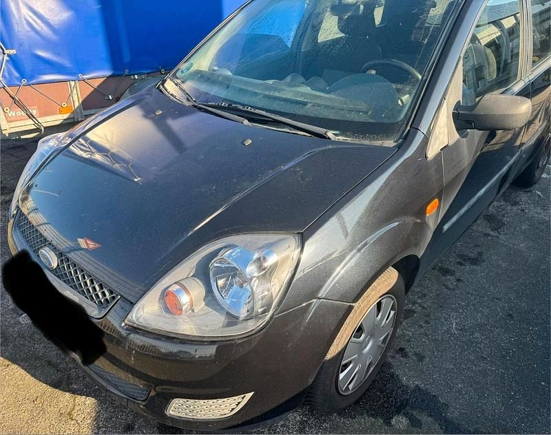 Schwarz Gebraucht 2007 Ford Fiesta Limousine | 950 € (Superpreis) - Bild 1/4