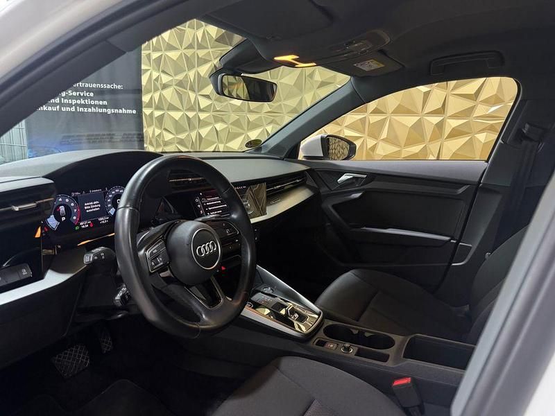 Gebraucht Audi A3 Basis 110 PS (80 kW) 2022 Weiß Limousine