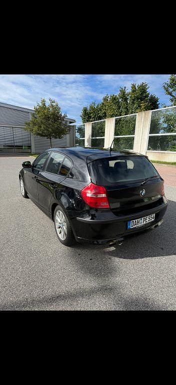 Brugt BMW 116 122 HK (89 kW) 2009 Sort Hatchback