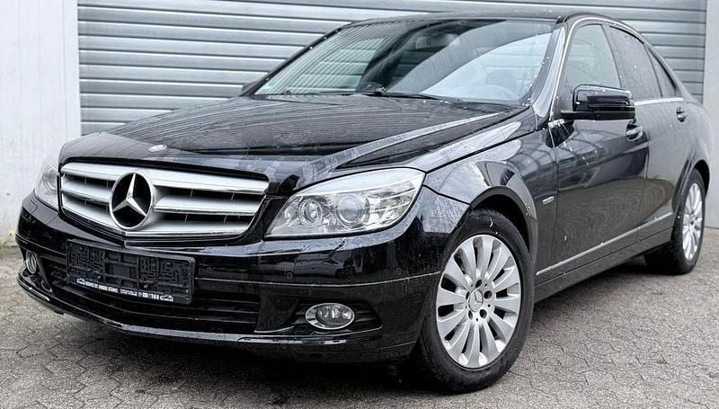 Gebraucht Mercedes C250 204 PS (150 kW) 2009 Schwarz Limousine