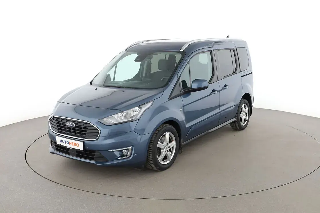 Gebraucht Ford Tourneo Titanium 120 PS (88 kW) 2021 Van / Kleinbus