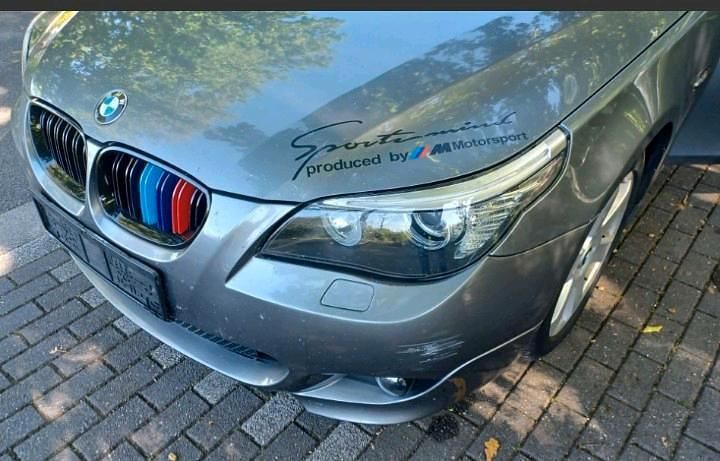 Gebraucht BMW 530 243 PS (178 kW) 2008 Grün Limousine