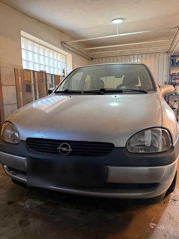 Gebraucht Opel Corsa 65 PS (47 kW) 2000 Silber Kleinwagen