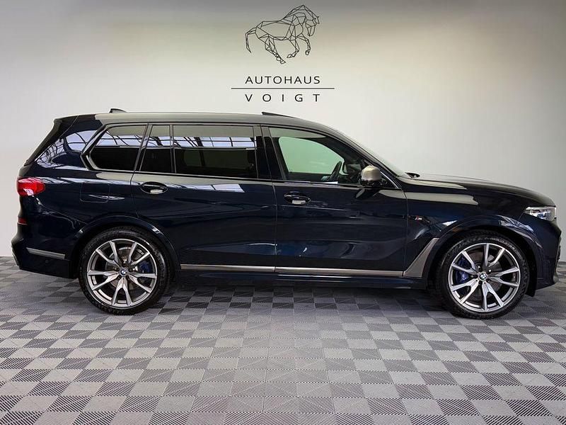 Gebraucht BMW X7 Performance 400 PS (294 kW) 2019 Carbonschwarz metallic SUV