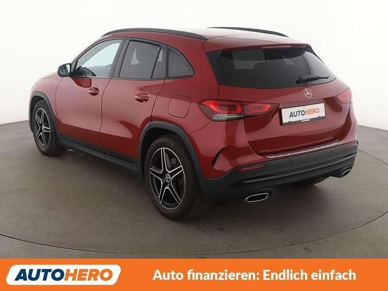 Gebraucht Mercedes GLA220 AMG line 190 PS (139 kW) 2022 Rot SUV