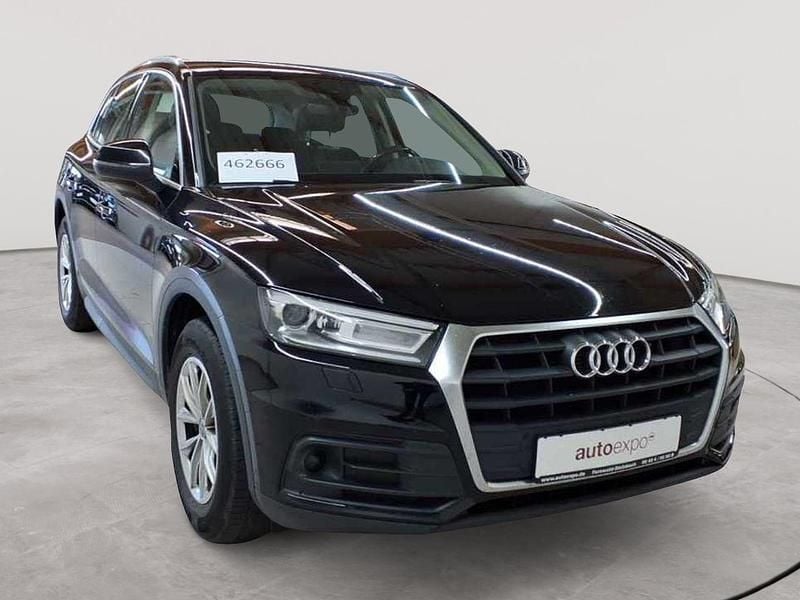 Brillantschwarz Gebraucht 2020 Audi Q5 Sport SUV | 28.790 € (Superpreis) - Bild 1/4