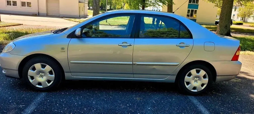 Gebraucht Toyota Corolla Sol 110 PS (80 kW) 2004 Silber Limousine