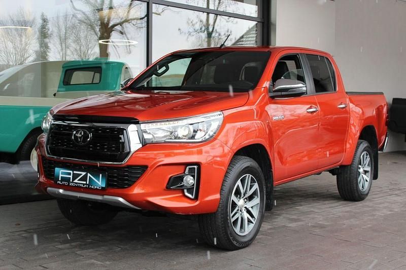 Gebraucht Toyota HiLux Executive 150 PS (110 kW) 2019 Orange Abholung