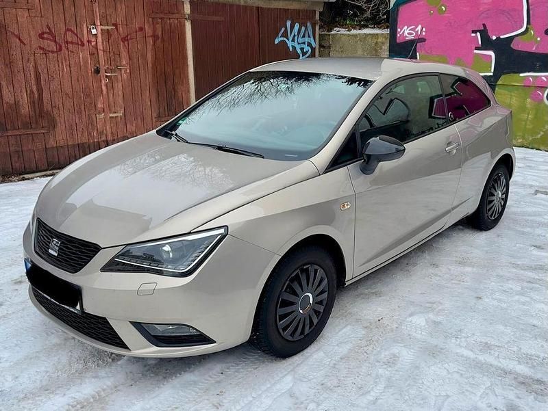 Gold Gebraucht 2015 Seat Ibiza SC Kleinwagen | 7.999 € (Teuer) - Bild 1/4