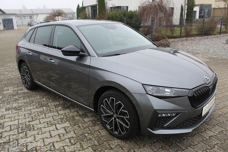 Gebraucht Skoda Scala Selection 116 PS (85 kW) 2025 Grau Kleinwagen
