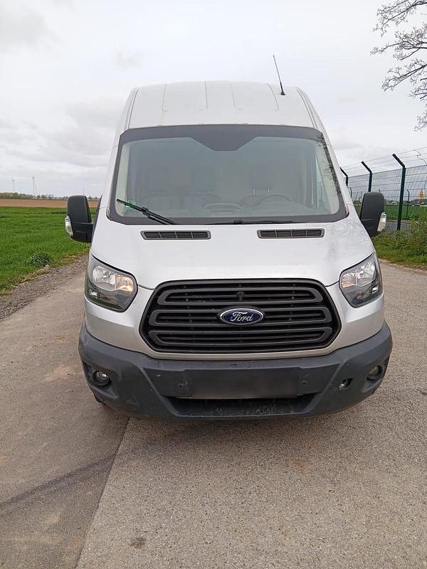 Second-hand Ford Transit 2018 Gri Monovolum