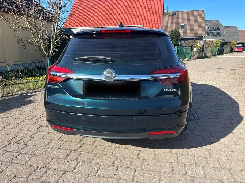 Gebraucht Opel Insignia Eco 140 PS (102 kW) 2017 Grün Kombi