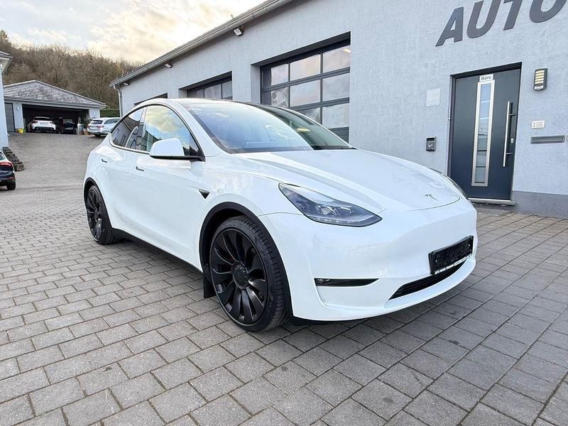 Gebraucht Tesla Model Y Performance 392 kW (534 PS) 2022 Weiß SUV