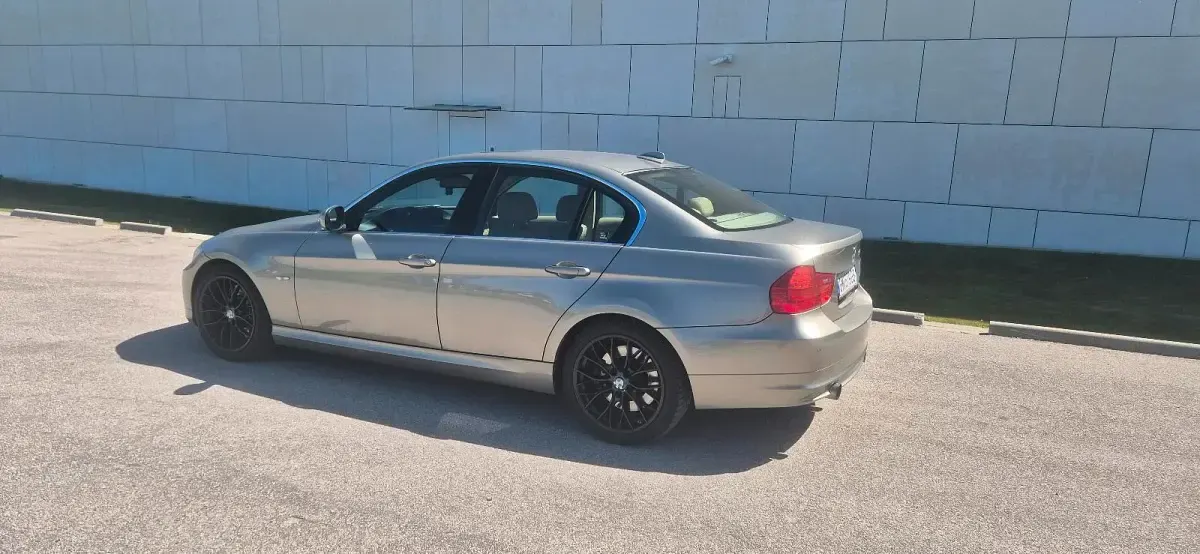 Gebraucht BMW 335 M Performance 306 PS (225 kW) 2010 Braun Limousine