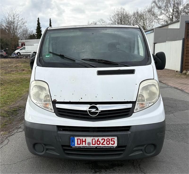 Gebraucht Opel Vivaro 90 PS (66 kW) 2006 Weiß Van / Kleinbus