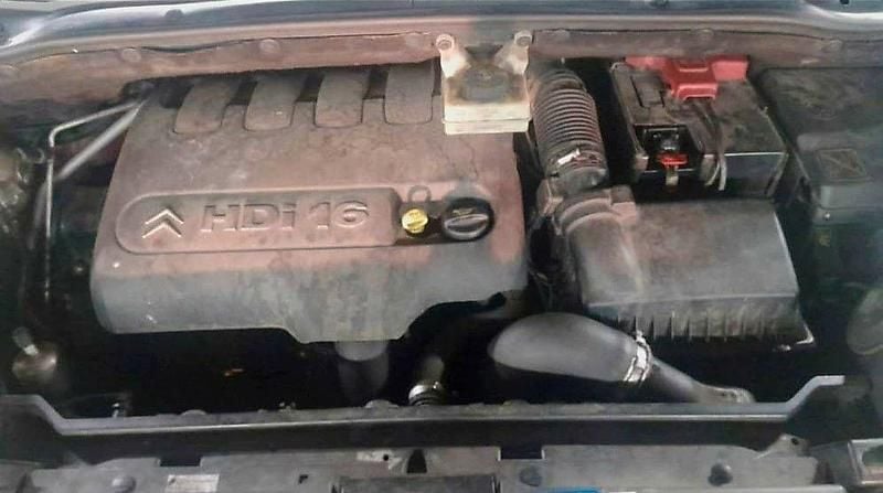 Second-hand Citroën C4 Exclusive 136 CP (100 kW) 2007 Roșu Monovolum