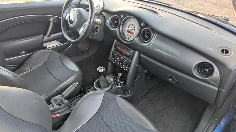 Gebraucht Mini Cooper 90 PS (66 kW) 2006 Blau Kleinwagen