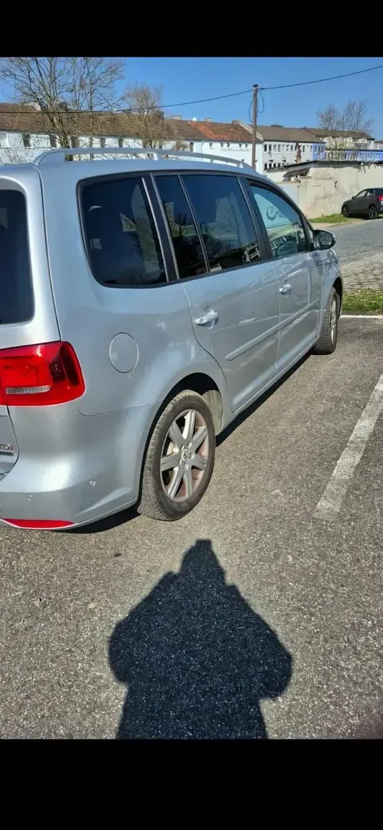 Gebraucht VW Touran 2013 Silber Van / Kleinbus
