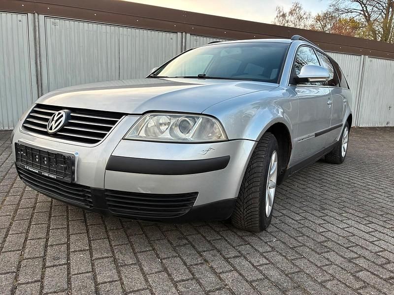 Gebraucht VW Passat 140 PS (102 kW) 2005 Silber Kombi