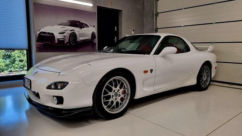 Second-hand Mazda RX7 280 CP (205 kW) 2003 Alb Coupe