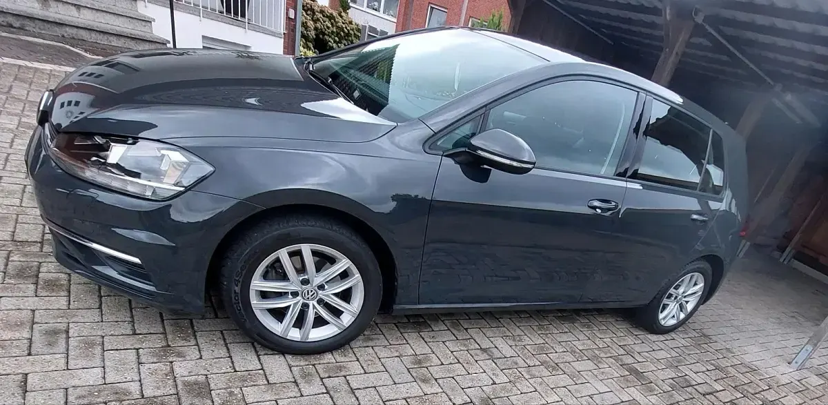 Gebraucht VW Golf VII 125 PS (91 kW) 2018 Grau Limousine