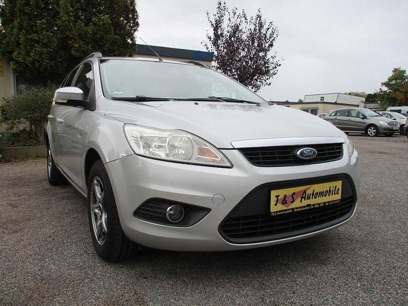 Silber Gebraucht 2008 Ford Focus Style Kombi | 1.899 € (Fairer Preis) - Bild 1/4