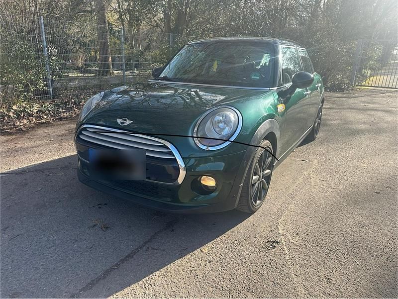 Gebraucht Mini Cooper 115 PS (84 kW) 2015 Grün Kleinwagen