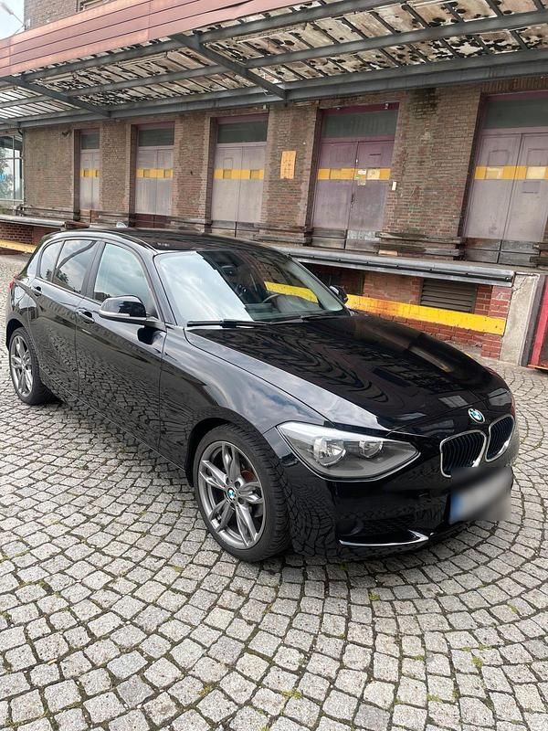 Schwarz Gebraucht 2013 BMW M1 Coupé | 7.800 € - Bild 1/4