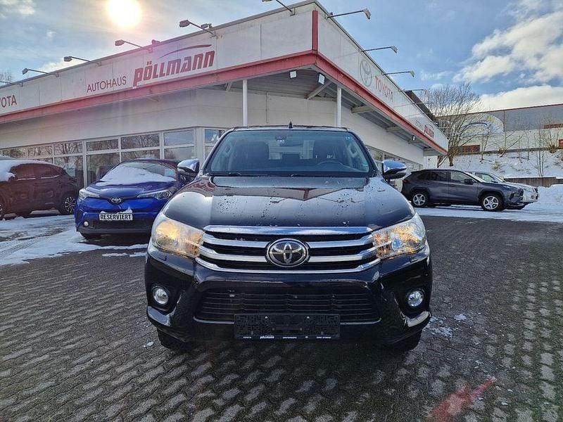 Gebraucht Toyota HiLux Comfort 150 PS (110 kW) 2016 Schwarz Abholung