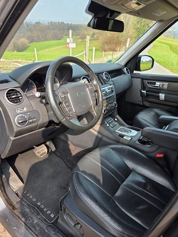 Gebraucht Land Rover Discovery 4 HSE 256 PS (188 kW) 2015 Grau SUV