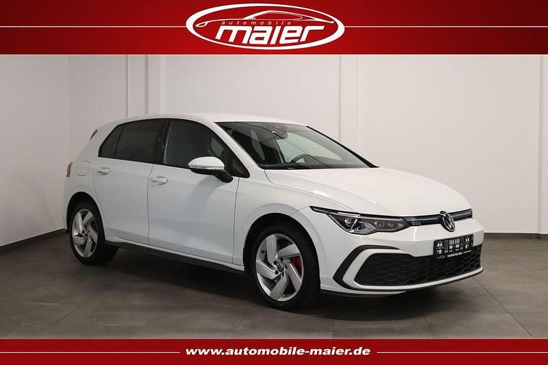 Weiß Gebraucht 2022 VW Golf VIII GTE Limousine | 19.900 € (Guter Preis) - Bild 1/4