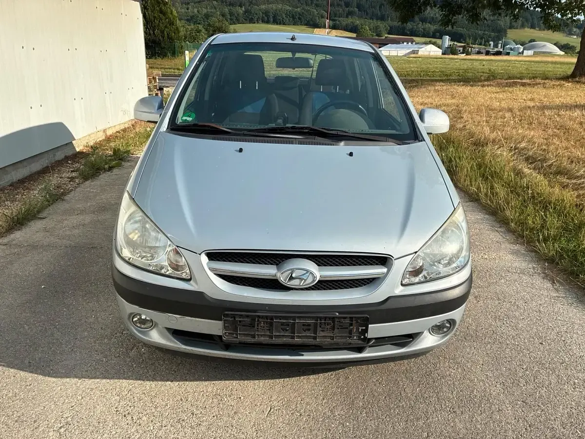 Gebraucht Hyundai Getz 67 PS (49 kW) 2009 Silber Kleinwagen