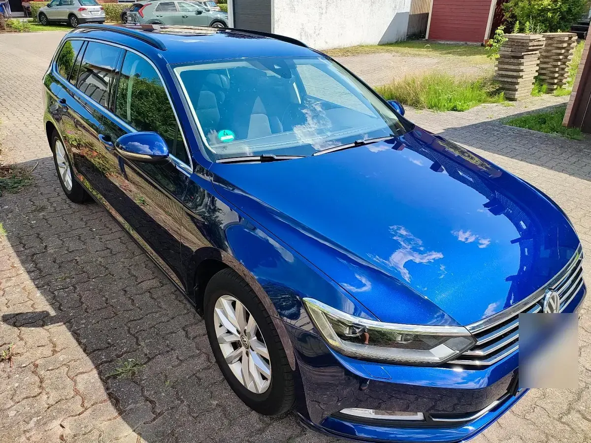 Gebraucht VW Passat 190 PS (139 kW) 2019 Blau Kombi