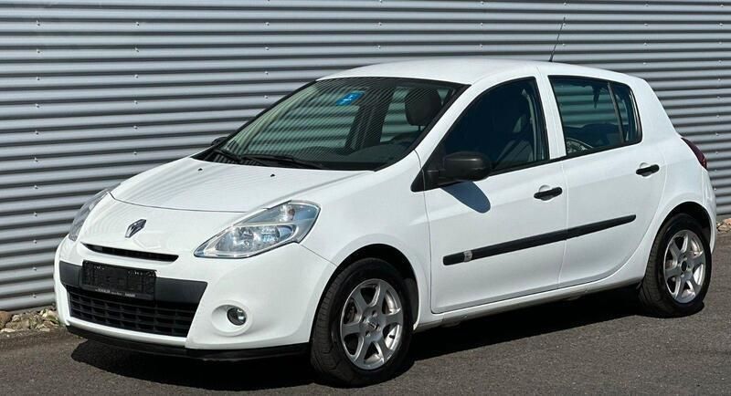 Weiß Gebraucht 2009 Renault Clio III Kleinwagen | 3.300 € (Fairer Preis) - Bild 1/4