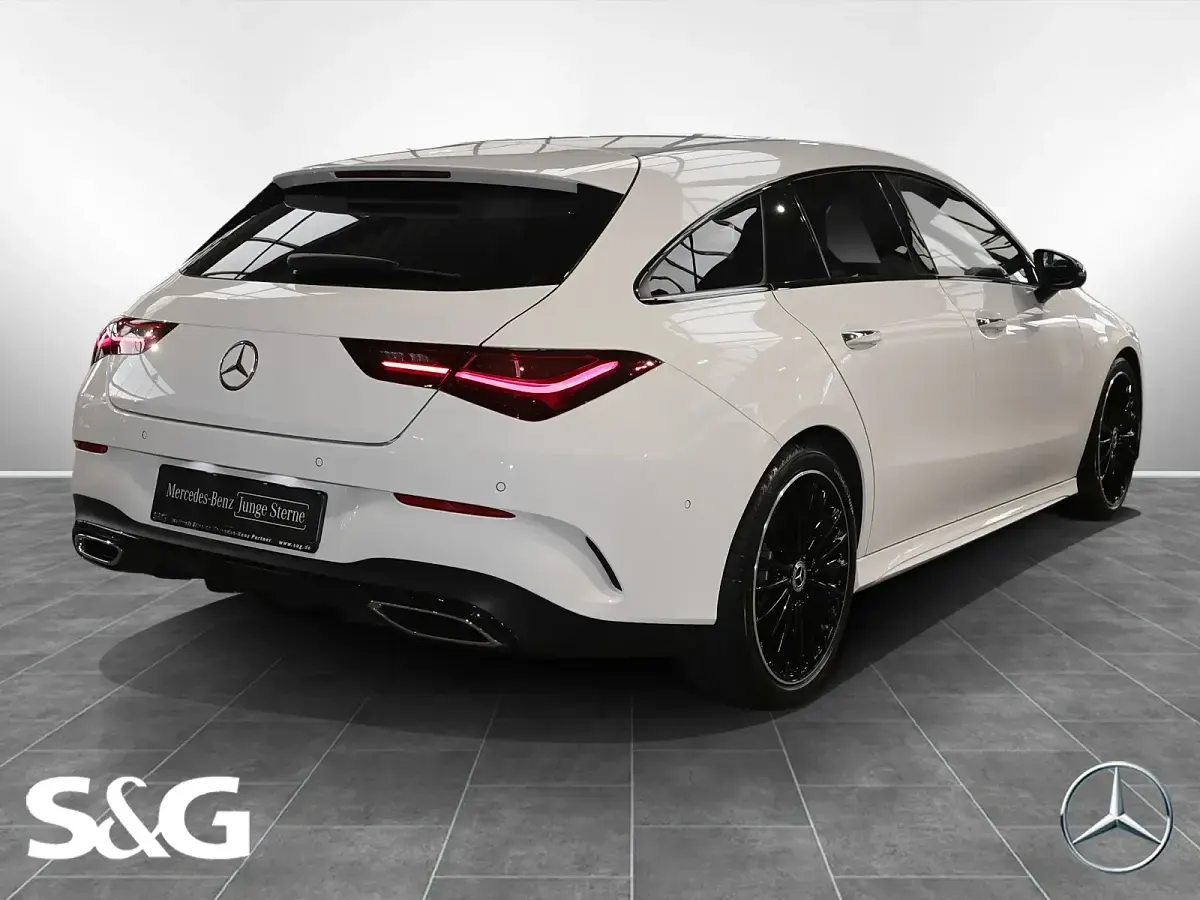 Gebraucht Mercedes CLA200 AMG 163 PS (119 kW) 2024 Unilack polarweiß Kombi