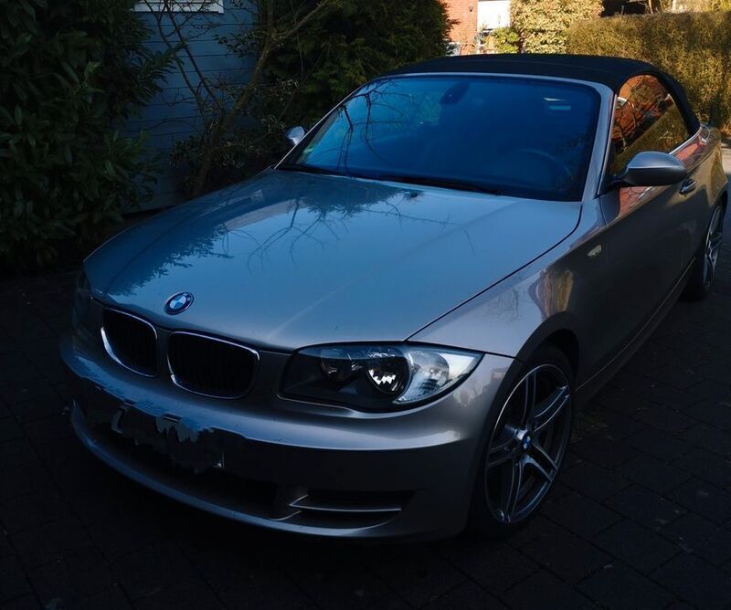 Silber Gebraucht 2009 BMW 125 Cabriolet Performance Cabrio | 13.900 € (Teuer) - Bild 1/3