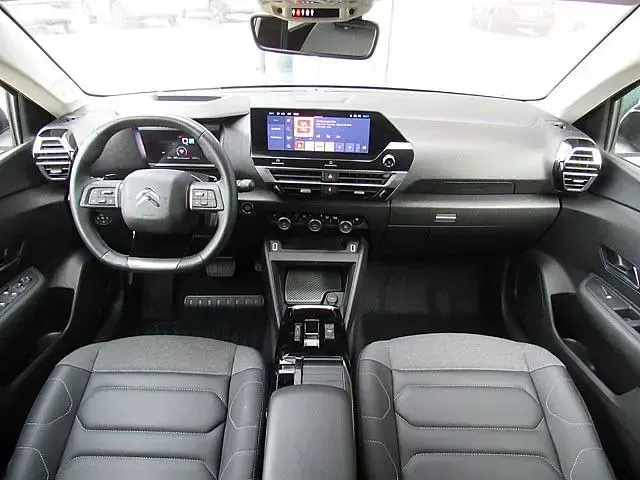 Gebraucht Citroën C4 PureTech 131 PS (96 kW) 2023 Blau SUV