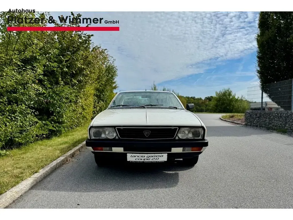 Second-hand Lancia 2000 120 CP (88 kW) 1978 Alb Coupe