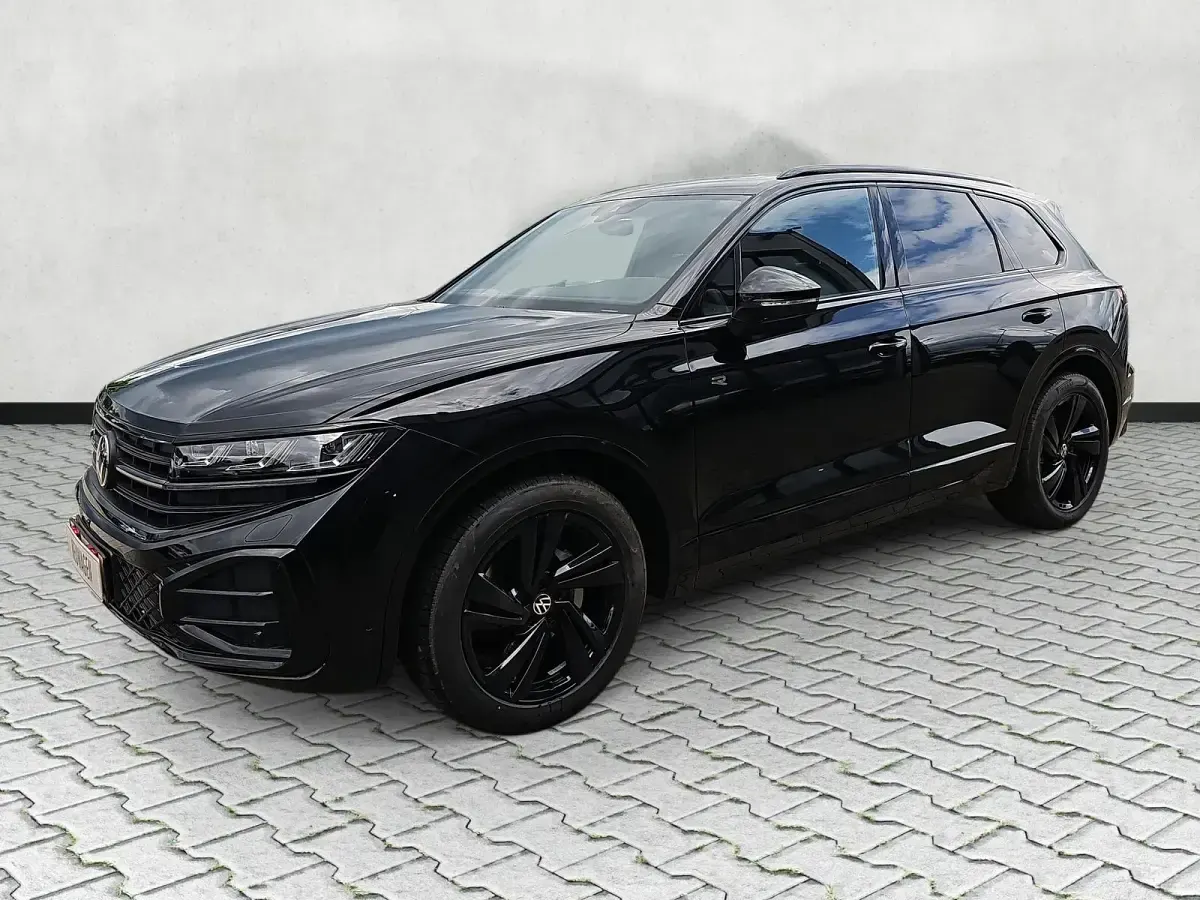 Neu VW Touareg R-line 286 PS (210 kW) 2026 Grenadillschwarz metallic SUV