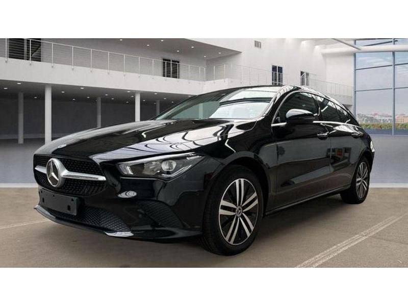 Schwarz Gebraucht 2022 Mercedes CLA250e Limousine | 20.880 € (Superpreis) - Bild 1/3