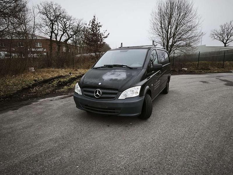 Gebraucht Mercedes Vito 95 PS (69 kW) 2011 Schwarz Van