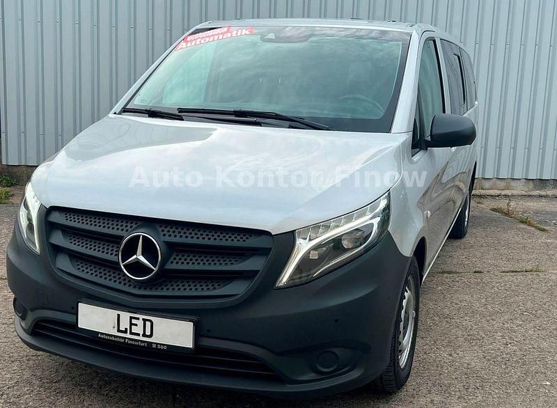 Silber Gebraucht 2020 Mercedes Vito Van | 26.900 € (Superpreis) - Bild 1/4