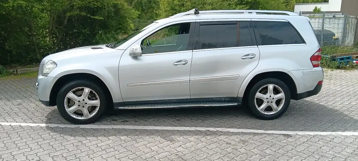 Gebraucht Mercedes GL320 224 PS (164 kW) 2009 Silber SUV