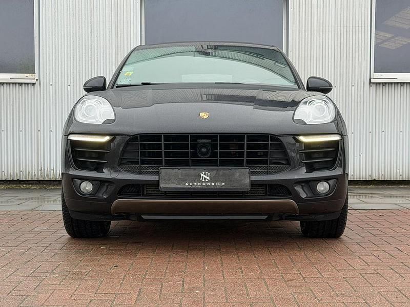 Gebraucht Porsche Macan S 258 PS (189 kW) 2014 Tiefschwarzmetallic SUV