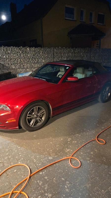 Gebraucht Ford Mustang 307 PS (225 kW) 2012 Cabrio