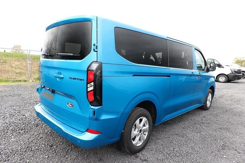 Neu Ford Transit Custom Limited 170 PS (125 kW) 2026 Digital aqua blue metallic Kombi