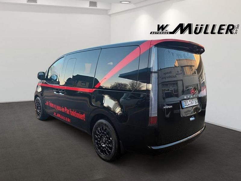 Gebraucht Hyundai Staria Prime 160 PS (117 kW) 2025 Schwarz Van / Kleinbus