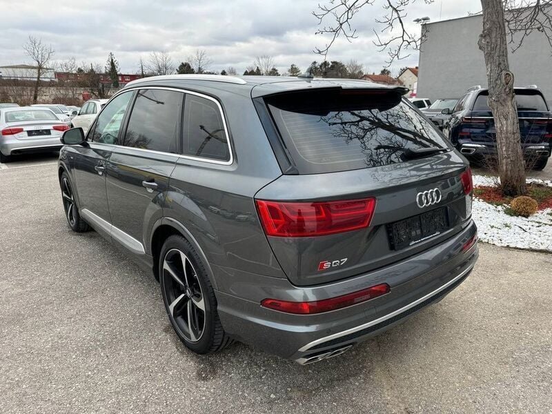 Gebraucht Audi SQ7 Sport 435 PS (319 kW) 2017 Grau SUV