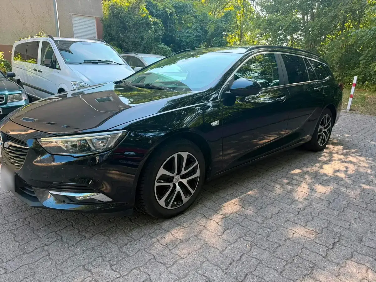 Gebraucht Opel Insignia 136 PS (100 kW) 2019 Schwarz Kombi