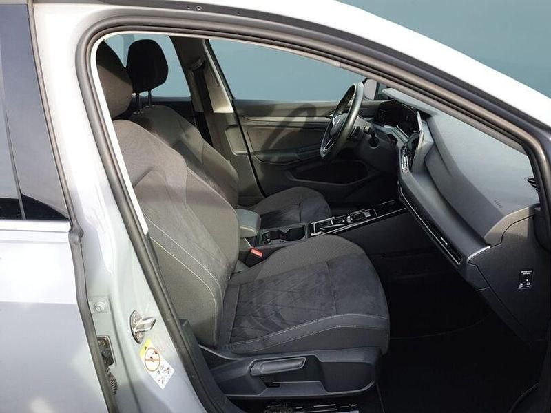 Gebraucht VW Golf VIII 190 PS (139 kW) 2023 Grau Kleinwagen